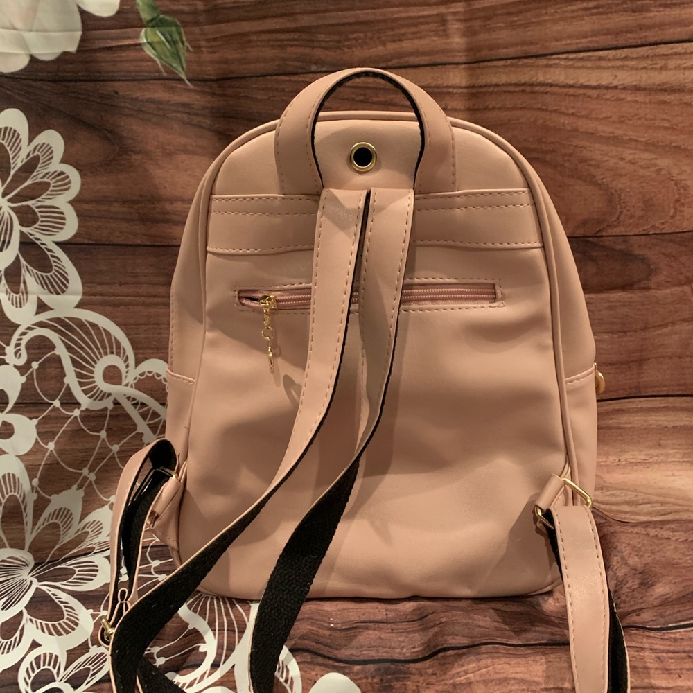 Backpack - Picture 2 of 2